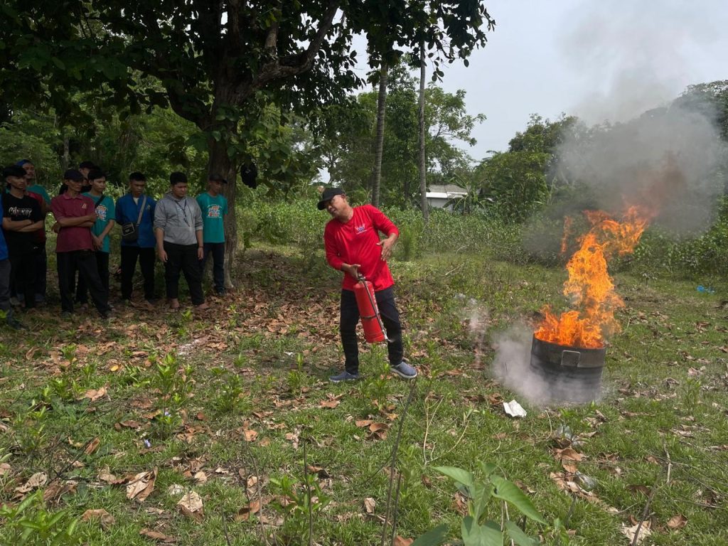 Pelatihan Fire and Safety untuk Karyawan